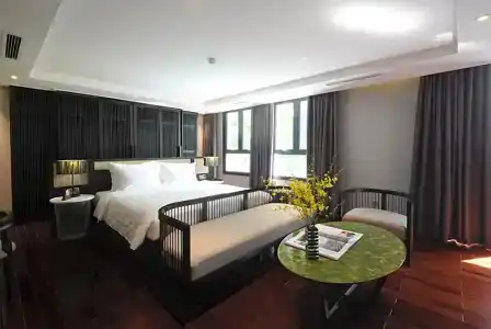 The Chi Novel Hostel - 242