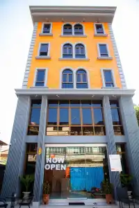 Rich8 Hostel - 0