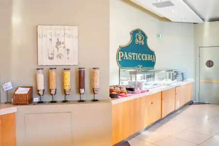 Konstantinos Palace - 13