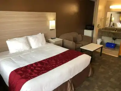 Knights Inn Huntsville, ON - 15