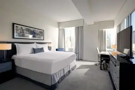 Loews Philadelphia - 5