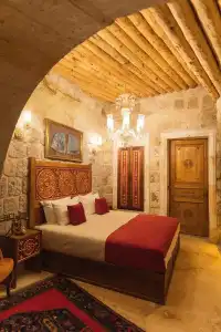 Solo Cave Suites - 68