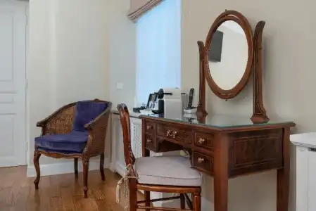 Noble Suites - 39