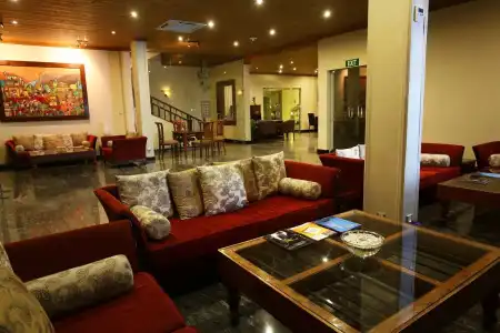Randholee Resort & Spa - 9