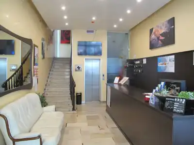 Hollywood - 1