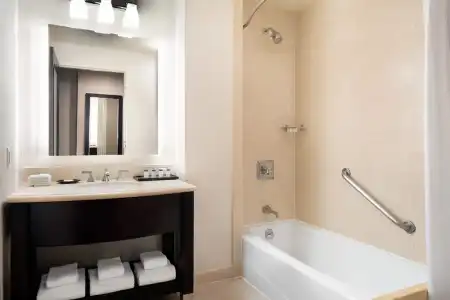 Sheraton Garden Grove-Anaheim South - 41