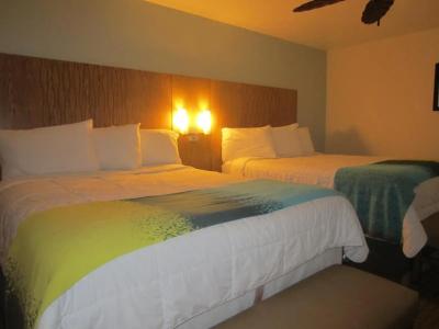 PB Surf Beachside Inn - 14