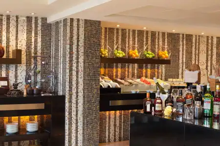 Courtyard by Marriott Shanghai Xujiahui - 11