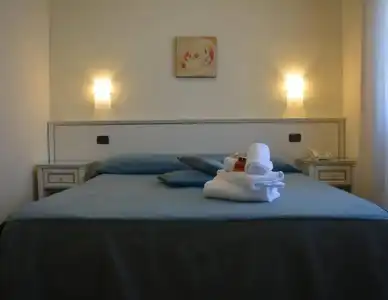 Costa - 4