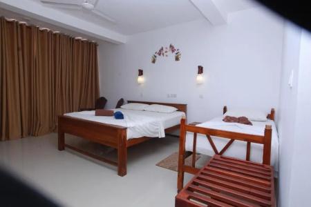 Mirissa Beach Inn - 36