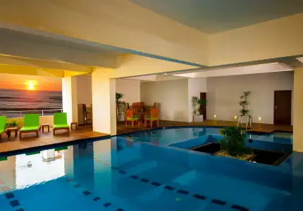Ocean Edge Suites & Colombo - 16