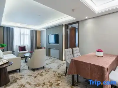 Wuhan Hongguang - 90