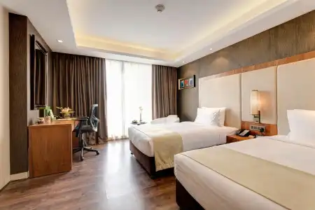 Holiday Inn Kolkata Airport by IHG - 70