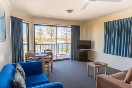 Belaire Place Motel Apartments - 3