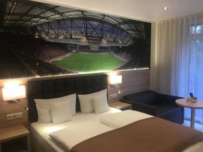 Hotel-Restaurant Barbarossahof - 84