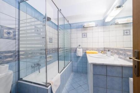 Andreolas Luxury Suites - 49