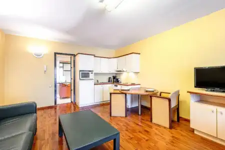B-ApartMontgomery - 45