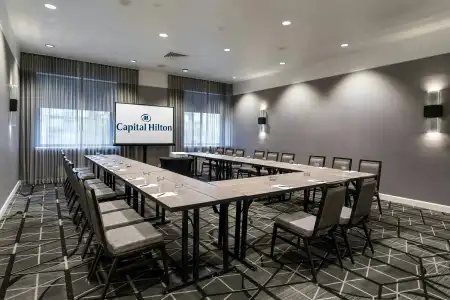 Capital Hilton - 29