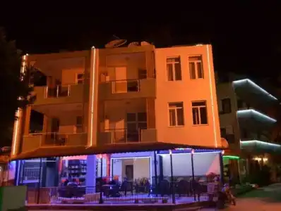 Delphin Apart - 100