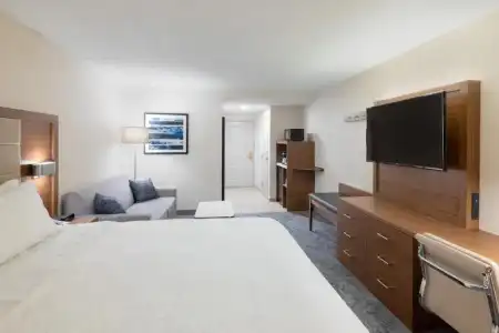 Holiday Inn Express & Suites Boston - Cambridge by IHG - 56
