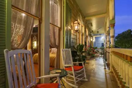 Maison Perrier Bed & Breakfast - 21