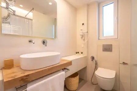 Mirablue Luxury Residences - 75