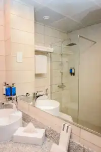 VOGO Grand - Formerly Best Western Plus Academic City - 7