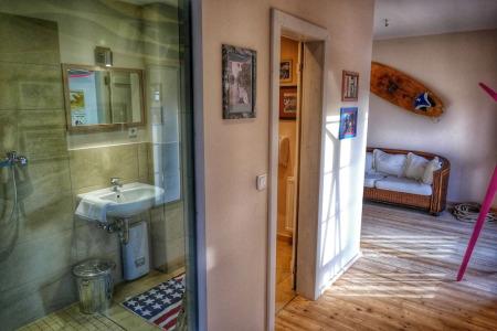 Road Stop Neandertal - 72