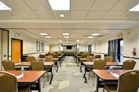 Hyatt Place Albuquerque/Uptown - 17