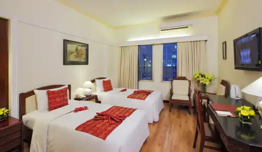 Royal Saigon - 14