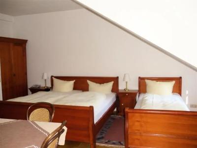 Zum Pfalzgrafen - 12