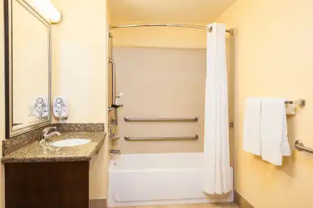 Staybridge Suites El Paso Airport by IHG - 13