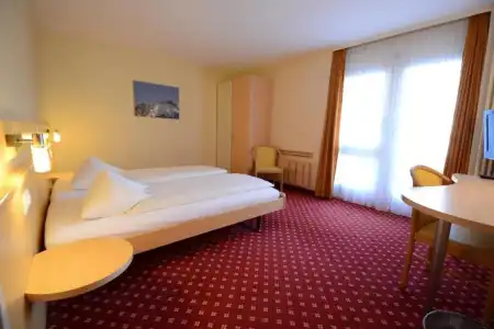 HOP Apartments & Suites - 38