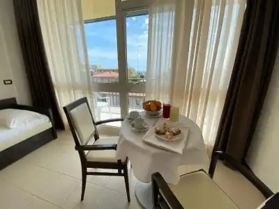 Palace Regina - 38