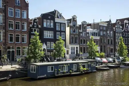 Max Brown Canal District, part of Sircle Collection - 15
