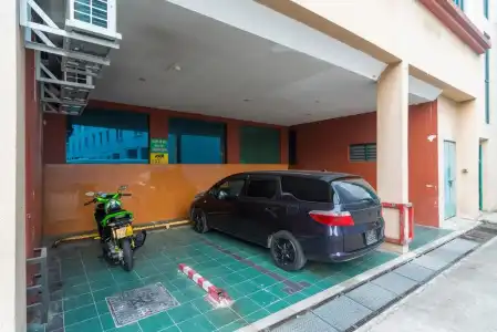 RedDoorz @ Beach Road - 0