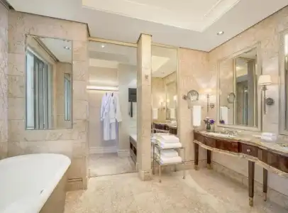 The St. Regis Singapore (Newly Renovated) - 9