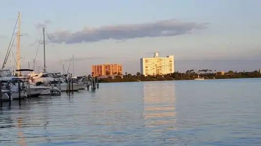 ChartHouse Clearwater Beach Marina - 11