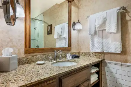 Best Western Premier Mariemont Inn - 47