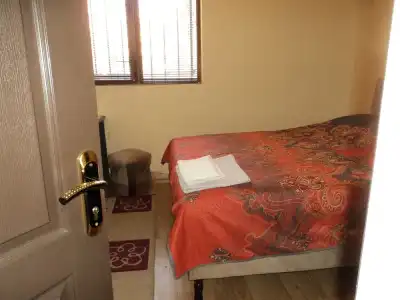 Komitas Avenue Guest House - 5