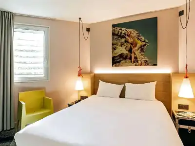 ibis Styles Lyon Confluence - 99