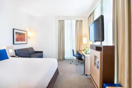 Novotel Abu Dhabi Al Bustan - 50