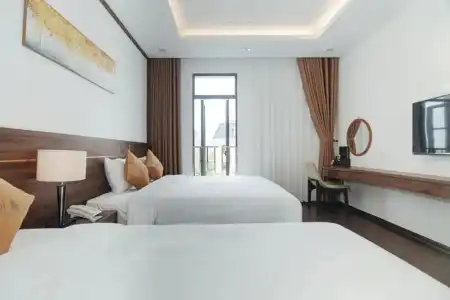 Jade Ha Long - 23