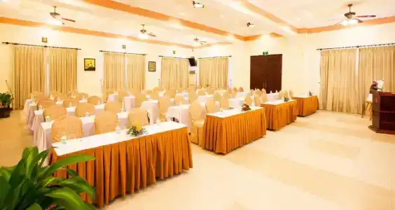 Golden Coast Resort and Spa - 20
