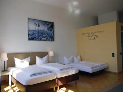 WHLIVING - Apartments & Studios - 25