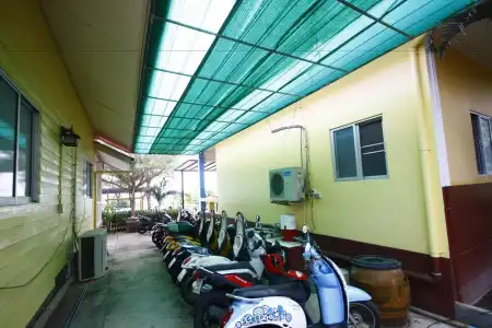 Insook Ko Larn Guesthouse - 9