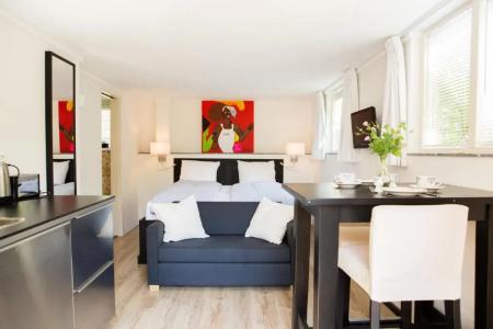 Villa Suisse Bed & Breakfast - 22