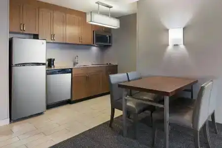 Courtyard by Marriott Sacramento Midtown - 47