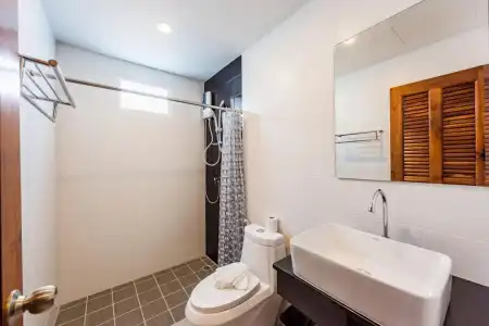 Phuket Marine Poshtel (SHA Plus+) - 8