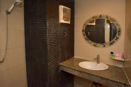 Royal Express Inn Sukhumvit - 7